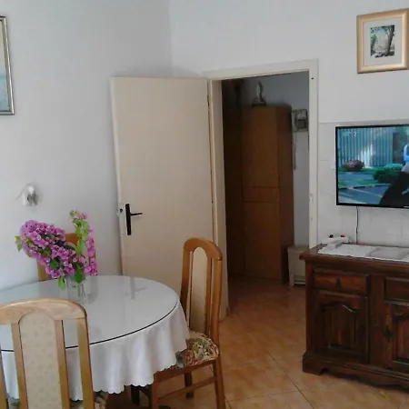 Apartment Stone