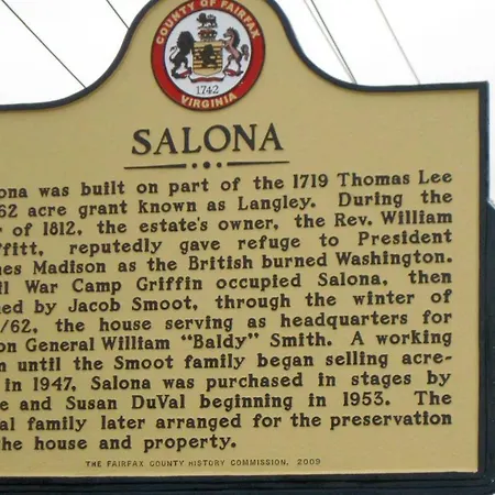 Stone Апартаменты *